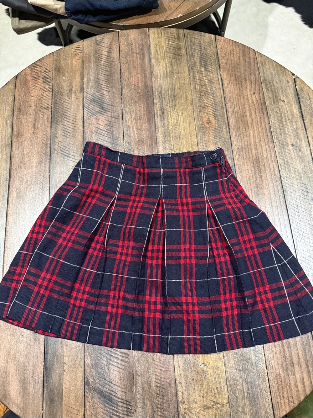 Lands’ End Girls Size 8 Navy Red Plaid Pleated Skirt School Uniform